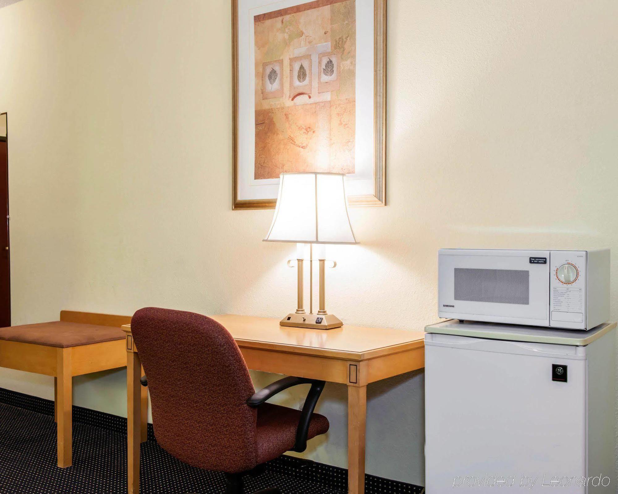 Quality Inn & Suites Anderson I-69 Экстерьер фото
