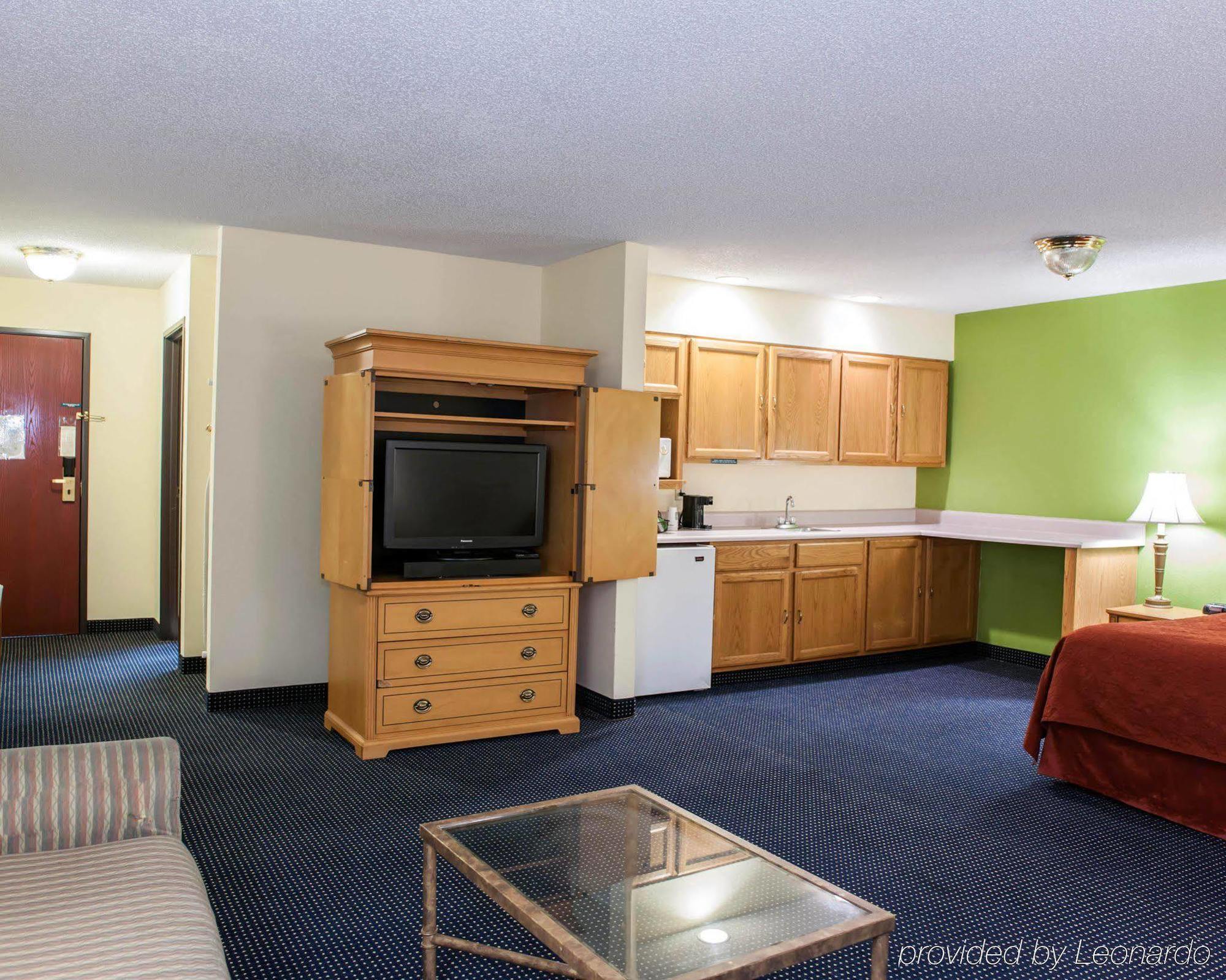 Quality Inn & Suites Anderson I-69 Экстерьер фото